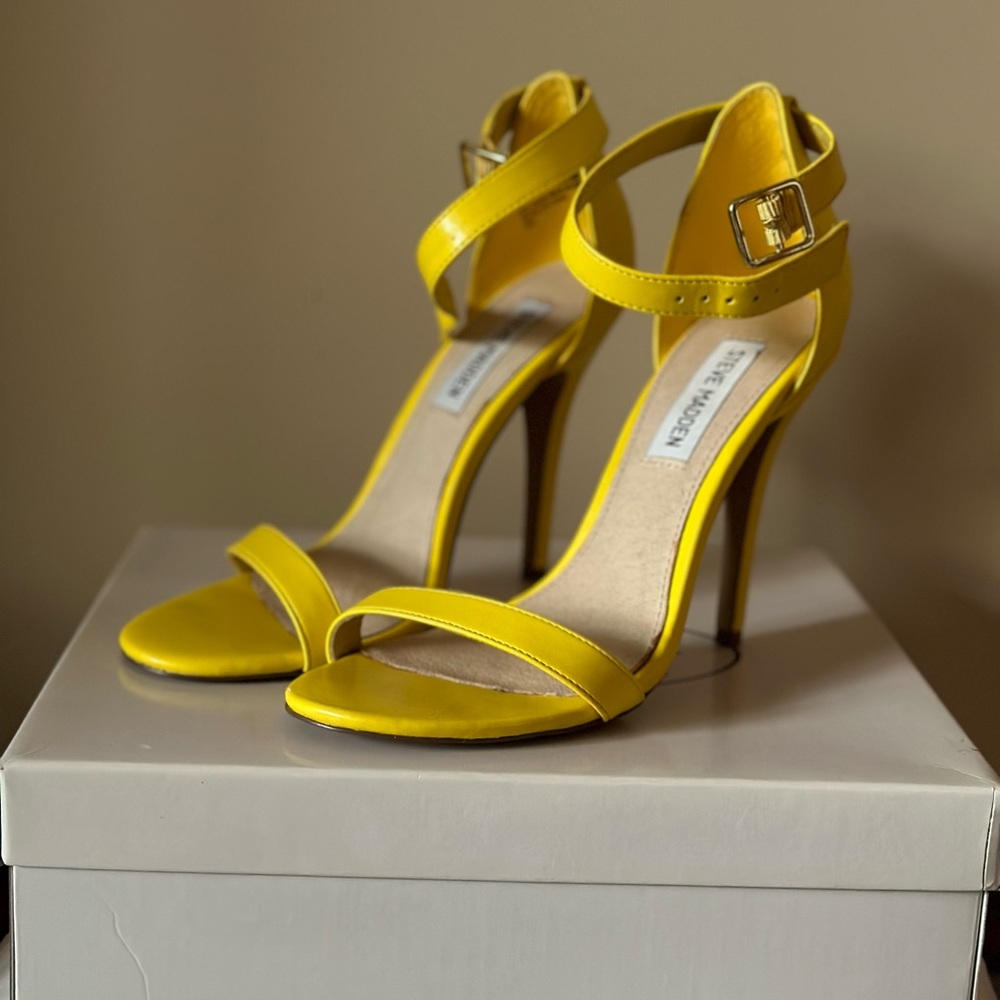 Steve Madden Realove strappy heel in Yellow